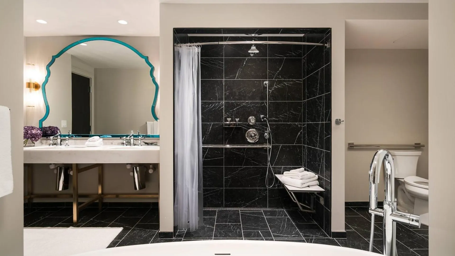****  Grand Bohemian Charlotte, Autograph Collection Hotel United States